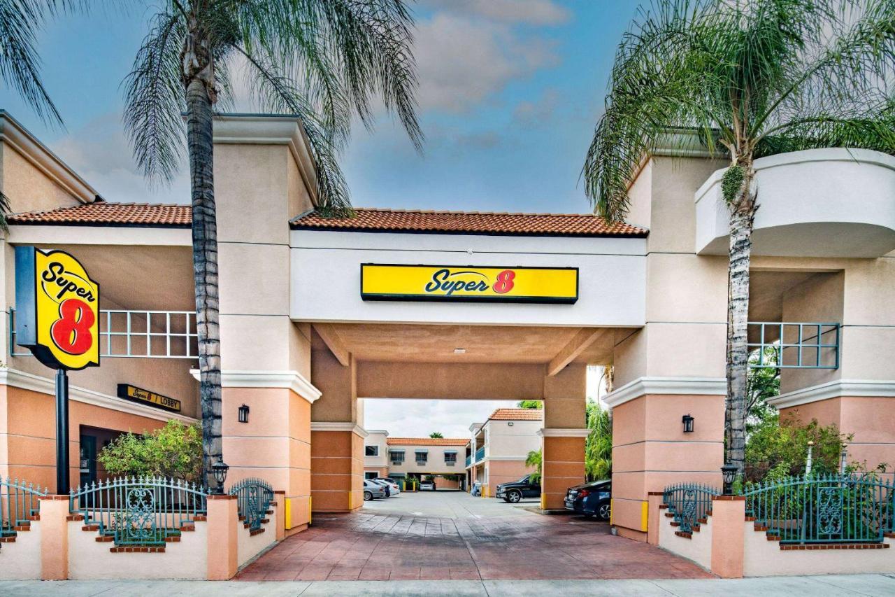 Мотель Super 8 By Wyndham North Hollywood Лос-Анджелес Екстер'єр фото