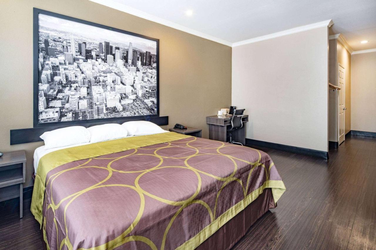 Мотель Super 8 By Wyndham North Hollywood Лос-Анджелес Екстер'єр фото