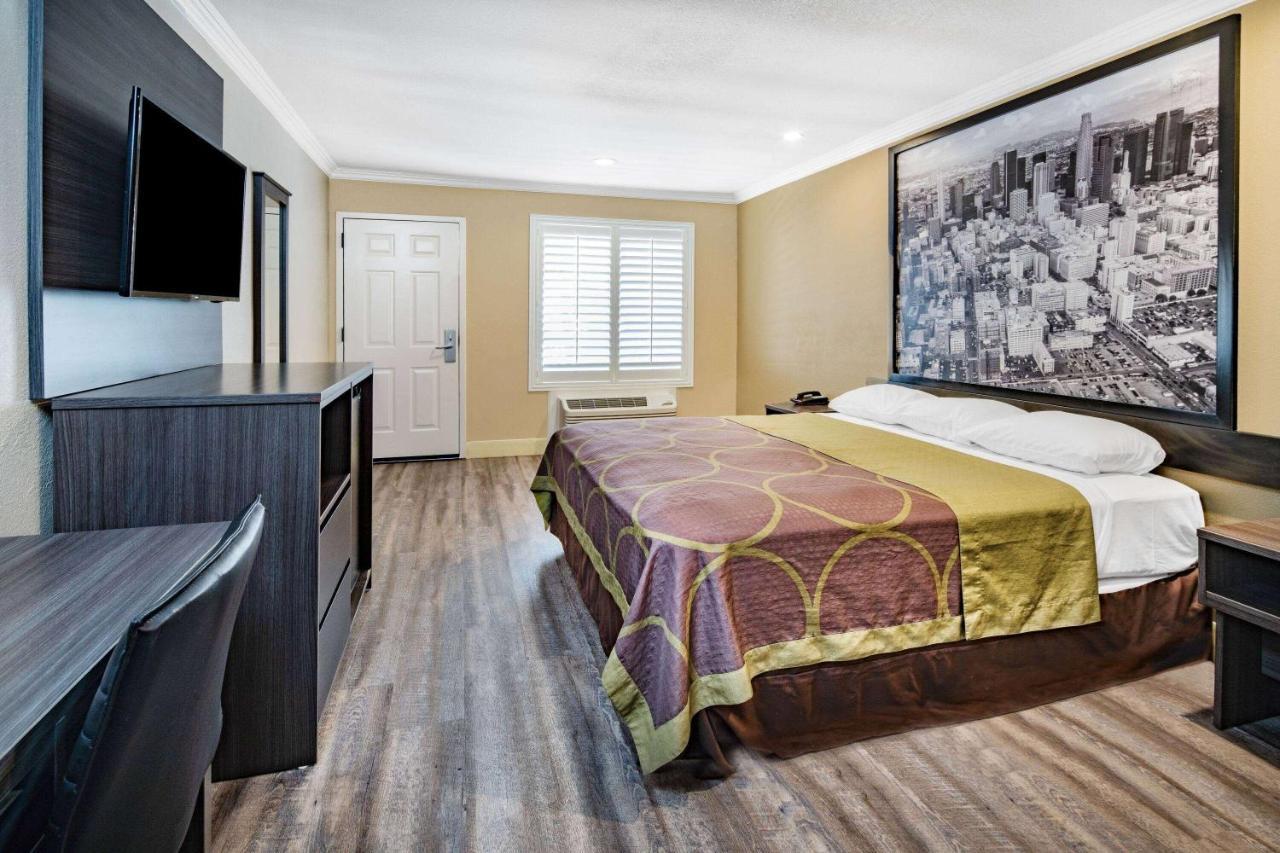 Мотель Super 8 By Wyndham North Hollywood Лос-Анджелес Екстер'єр фото